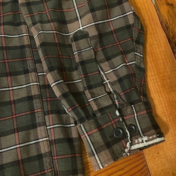 L.L. Bean 100% Cotton Brown Flannel Button Down Shirt Size XL - Picture 3 of 10